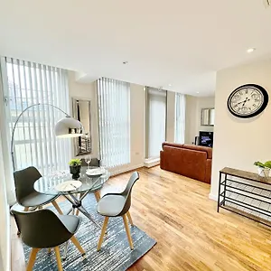 https://central-gem-perfect-stay.brighton-hotels-england.com