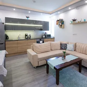 https://petras-quiet-island-in-the-heart-of-the-city.inbudapesthotels.com